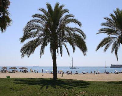 MÁLAGA Apartament HÉROES DE SOSTOA Esterno foto