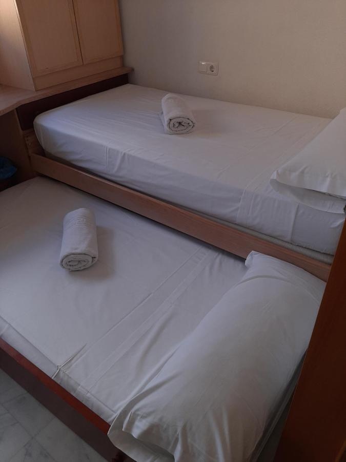 MÁLAGA Apartament HÉROES DE SOSTOA Esterno foto